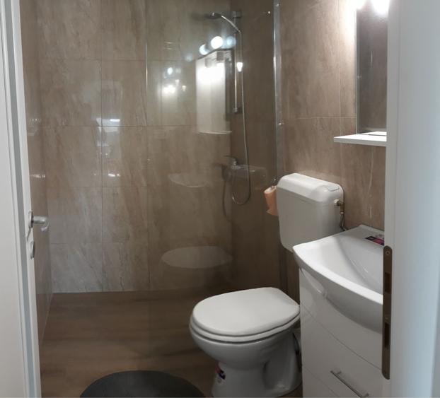 Apartament cu 2 camere decomandat în Exterior Vest