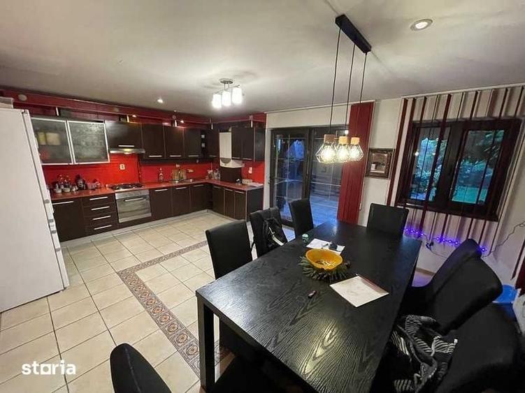 Casă cu 4 camere cu Teren 250 Mp în Central