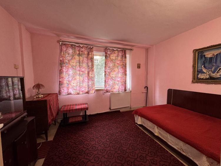 Apartament cu 2 camere semidecomandat în Ultracentral