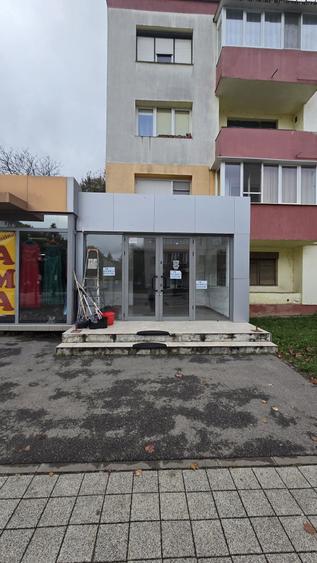 Spațiu comercial, de 70 mp, în Central