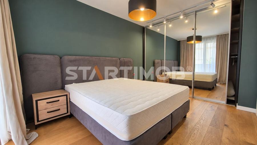 Apartament cu 2 camere decomandat, mobilat în Tractorul