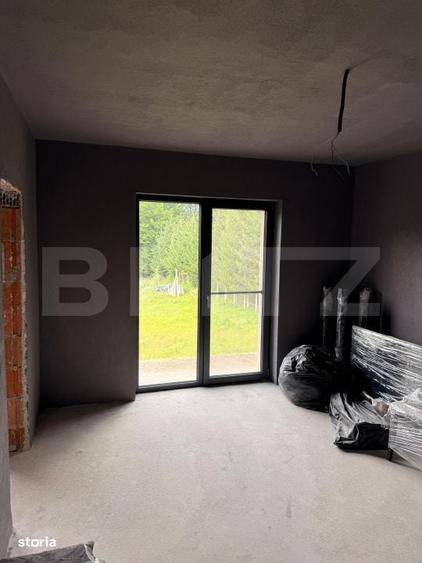 Casă cu 4 camere cu Teren 4150 Mp în Cheile Râșnoavei