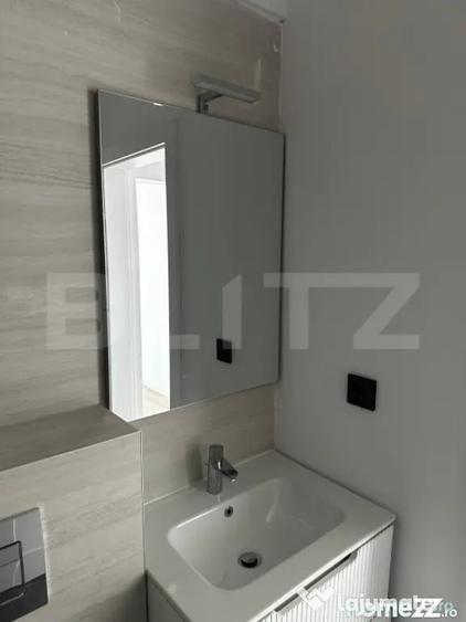 Apartament cu 2 camere semidecomandat în Independenței