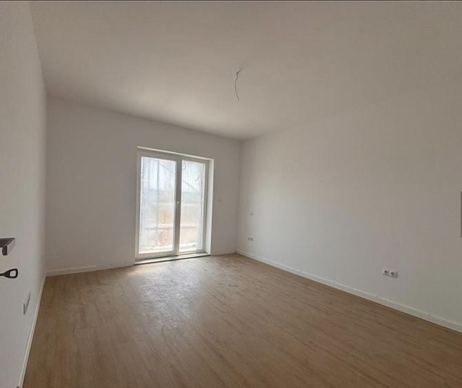 Apartament cu 2 camere decomandat în Tudor