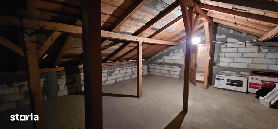 Casă cu 3 camere cu Teren 544 Mp în Central