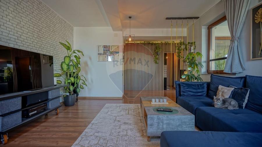 Apartament cu 2 camere semidecomandat, mobilat în Drumul Poienii