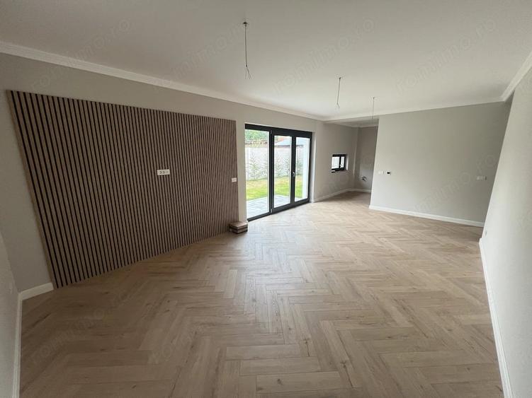 Casă cu 4 camere cu Teren 308 Mp în Favorit