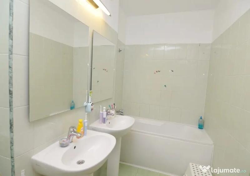 Apartament cu 2 camere semidecomandat în Titan