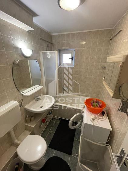 Apartament cu 2 camere nedecomandat, mobilat în Olimpia-Stadion