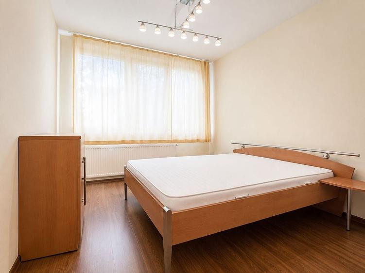 Apartament cu 3 camere decomandat, mobilat în Iosefin