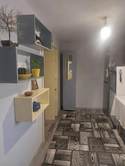 Casă cu 4 camere cu Teren 3400 Mp în Comarna