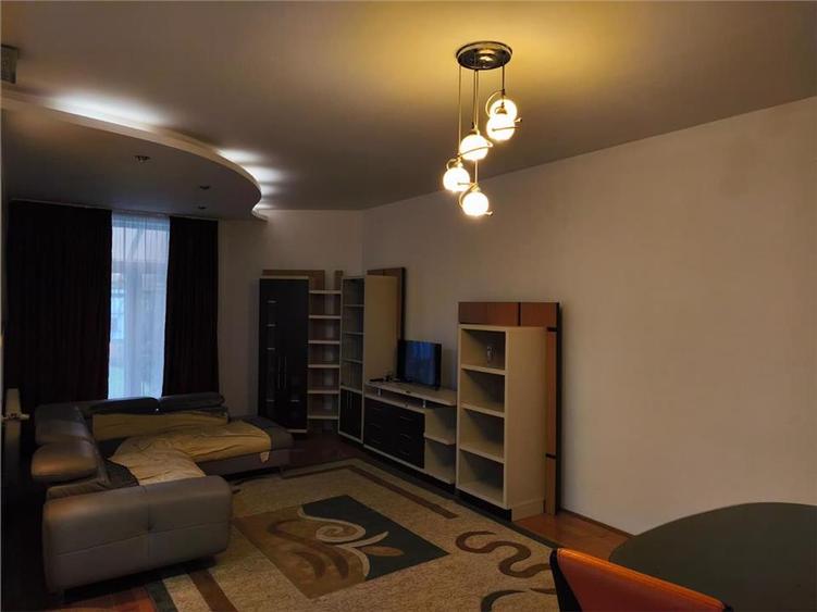 Casă individuală cu 4 camere cu Teren 400 Mp în Semicentral