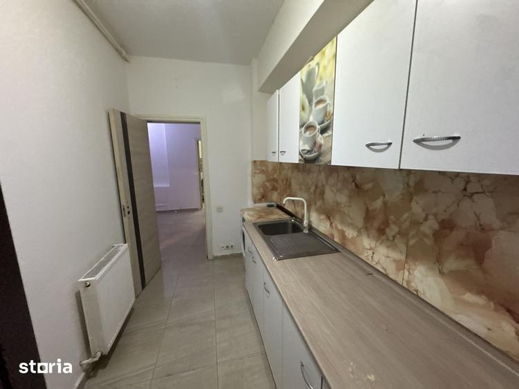 Apartament cu 3 camere decomandat, mobilat în Ozana