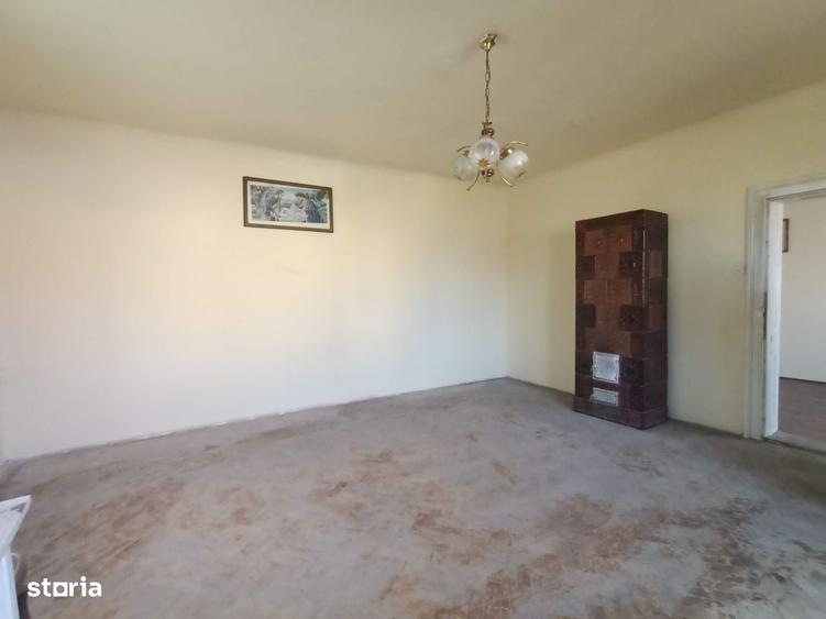 Casă cu 3 camere în Aradul Nou