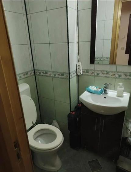 Apartament cu 3 camere decomandat în Prundu