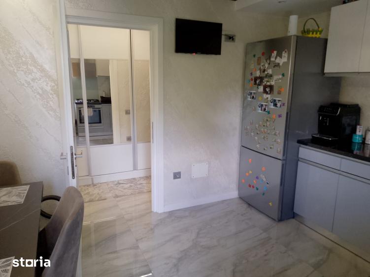Apartament cu 2 camere decomandat în Buzaului