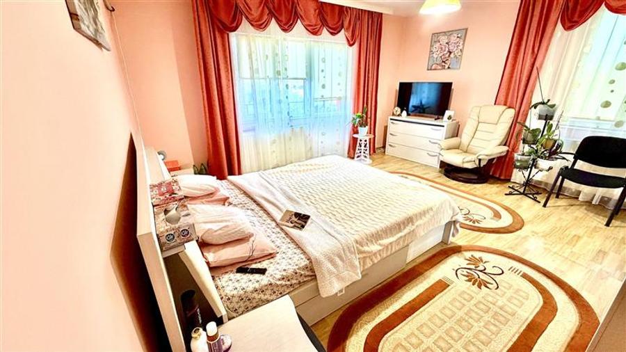 Casă individuală cu 5 camere cu Teren 800 Mp în Aroneanu