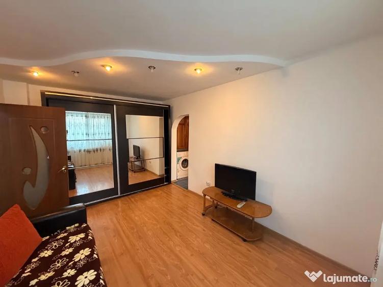 Apartament cu 2 camere semidecomandat în Big