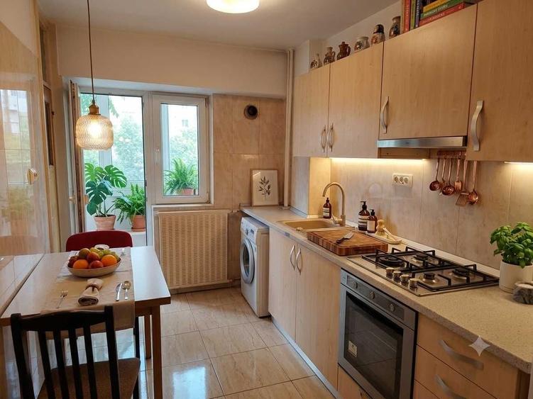 Apartament cu 2 camere decomandat în Central