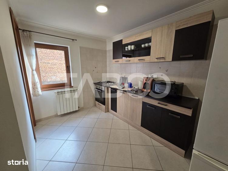 Apartament cu 2 camere decomandat, mobilat în Central