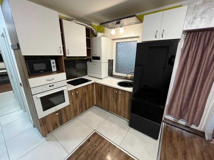 Apartament cu 3 camere decomandat în Grigorescu