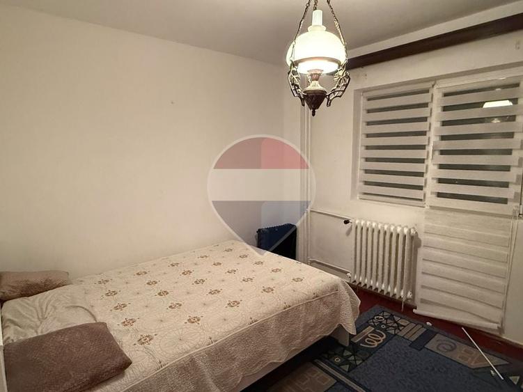 Apartament cu 2 camere semidecomandat, mobilat în Moșilor