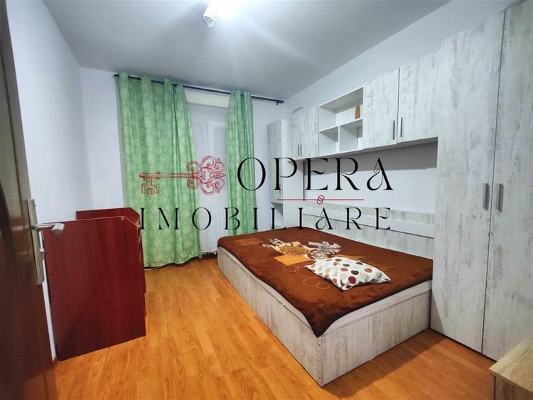 Apartament cu 3 camere decomandat, mobilat în Dacia