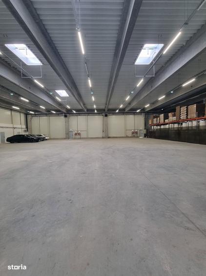 Spațiu comercial, de 670 mp, în Miroslava