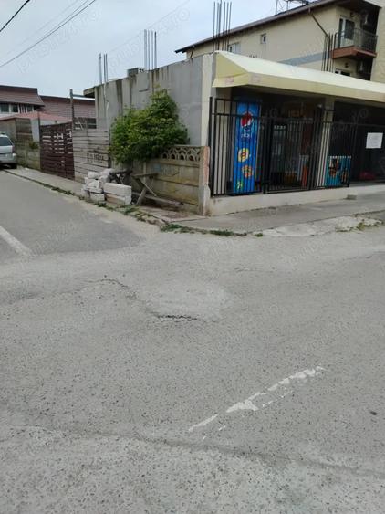Spațiu comercial, de 200 mp, în Central
