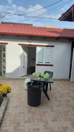 Casă individuală cu 3 camere cu Canalizare în Tomis II