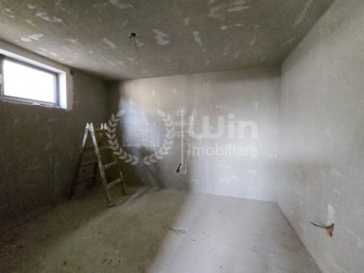 Duplex cu 5 camere cu Canalizare în Dâmbul Rotund