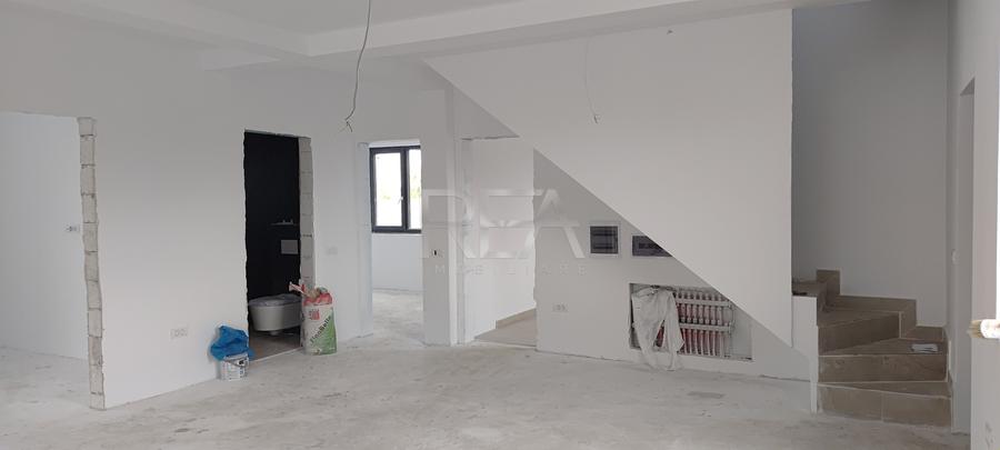 Casă individuală cu 4 camere cu Teren 362 Mp în Clinceni