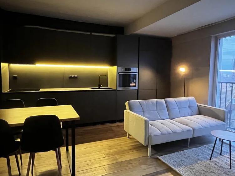 Apartament cu 2 camere semidecomandat, mobilat în Florești — fotografia 2