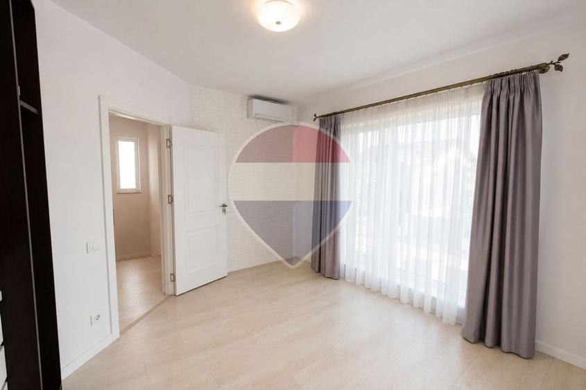 Casă individuală cu 4 camere cu Teren 388 Mp în Nord