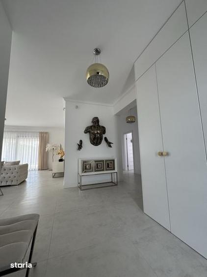 Casă cu 4 camere cu Teren 220 Mp în Central