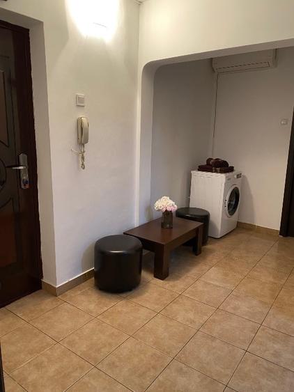 Apartament cu 2 camere decomandat, mobilat în Tomis Nord