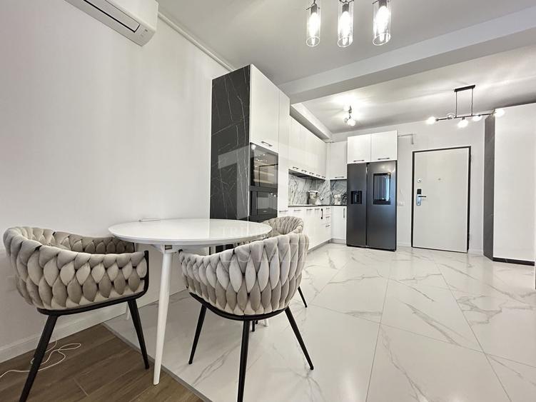 Apartament cu 2 camere decomandat, mobilat în Central