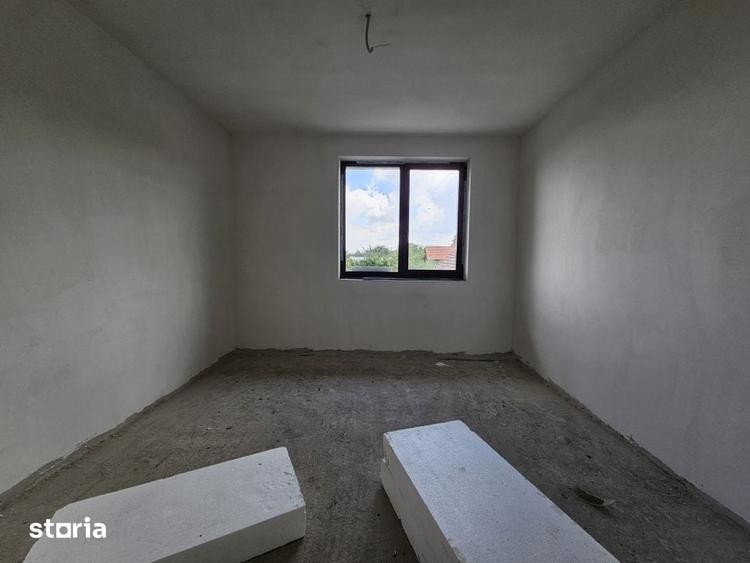 Casă cu 4 camere cu Teren 700 Mp în Feleacu
