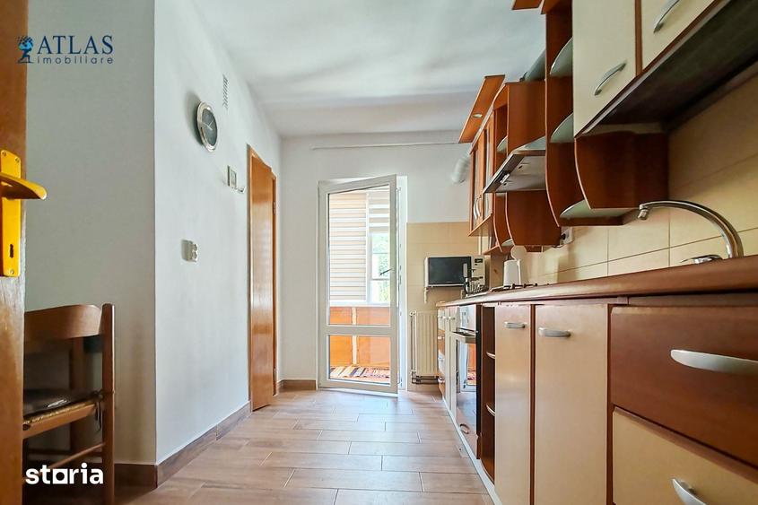 Apartament cu 3 camere decomandat în Valea Cetății