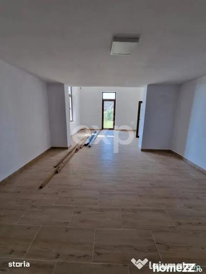 Spațiu comercial, de 110 mp, în Vulcana-Pandele