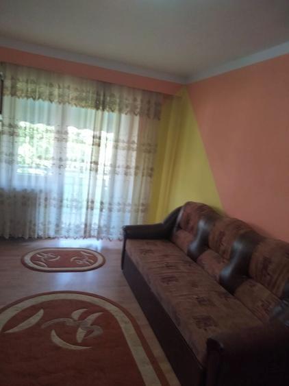 Apartament cu 2 camere în Micro 17