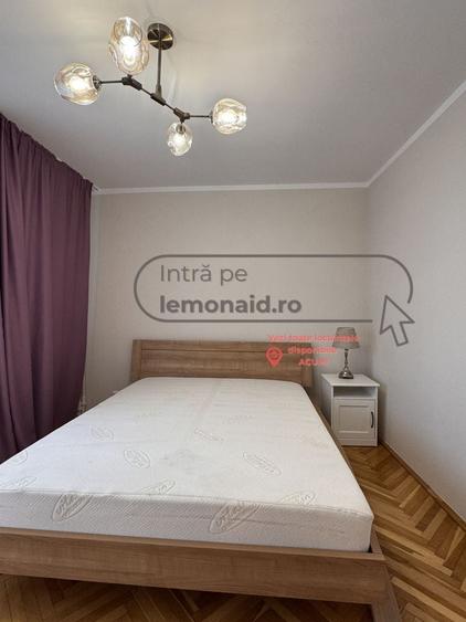 Apartament cu 3 camere semidecomandat, mobilat în P-ța Unirii