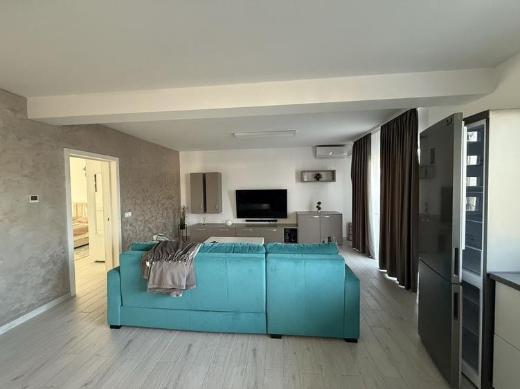 Apartament cu 2 camere decomandat în Exterior Vest