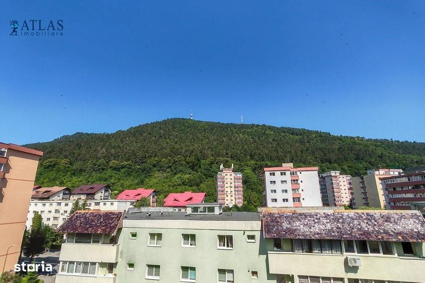 Apartament cu 3 camere decomandat în Răcădău