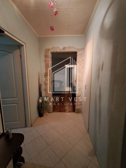 Apartament cu 2 camere semidecomandat, mobilat în Micro 14