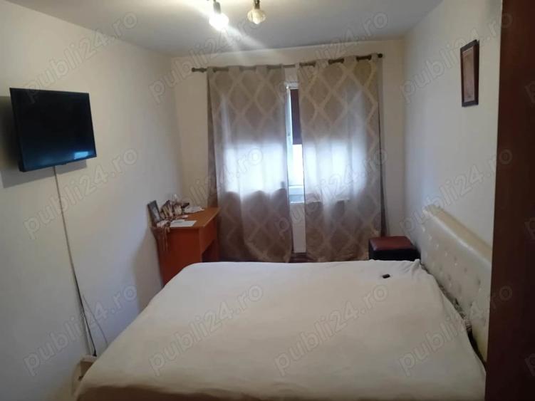 Apartament cu 4 camere decomandat în Dărmănești