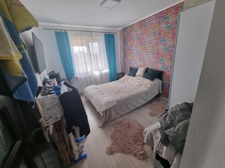 Casă cu 6 camere cu Canalizare în Tătărași