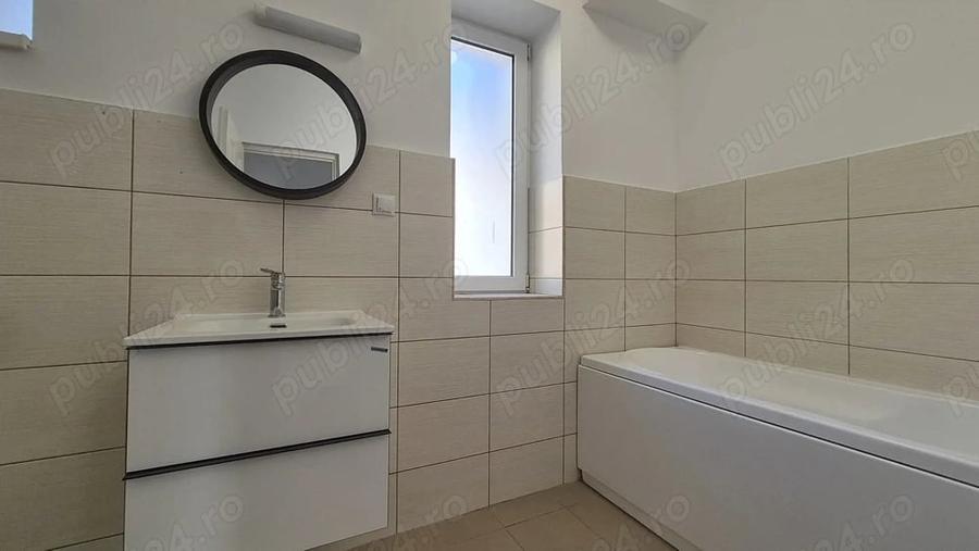Spațiu comercial, de 880 mp, în Astra