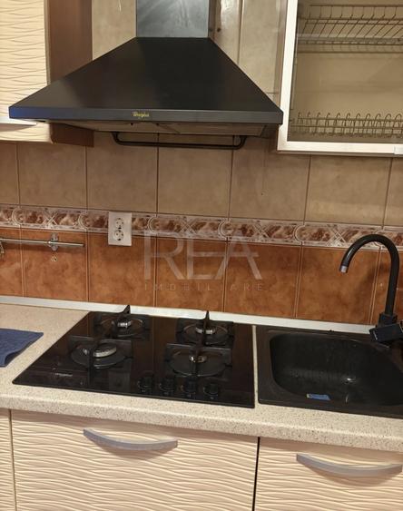 Apartament cu 3 camere decomandat, mobilat în Crângași