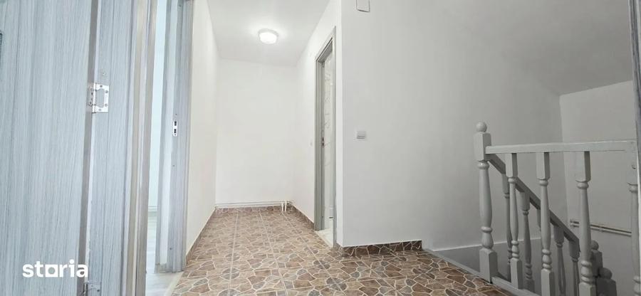 Casă individuală cu 5 camere cu Canalizare în Lunca Cetățuii
